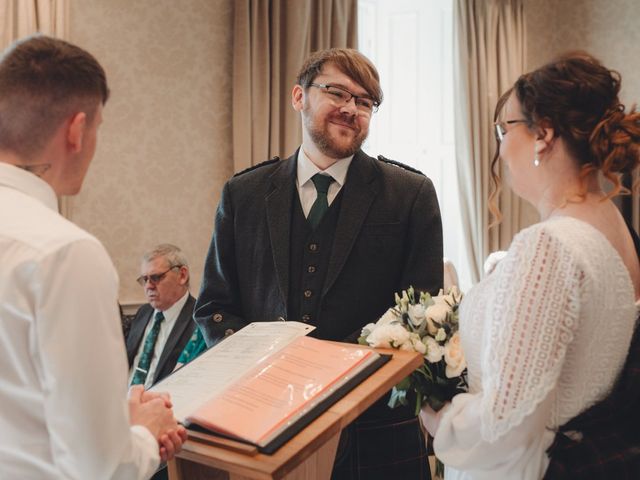 Paul and Karolina's Wedding in Edinburgh, Lothian &amp; Borders 8