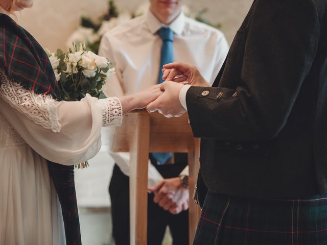 Paul and Karolina's Wedding in Edinburgh, Lothian &amp; Borders 9
