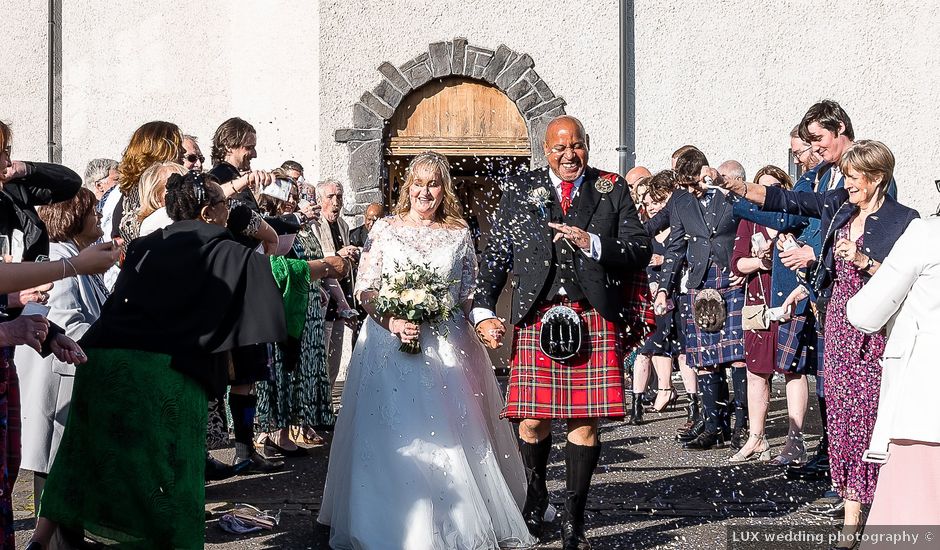 Errol and Mhairi's Wedding in Banknock, Perthshire
