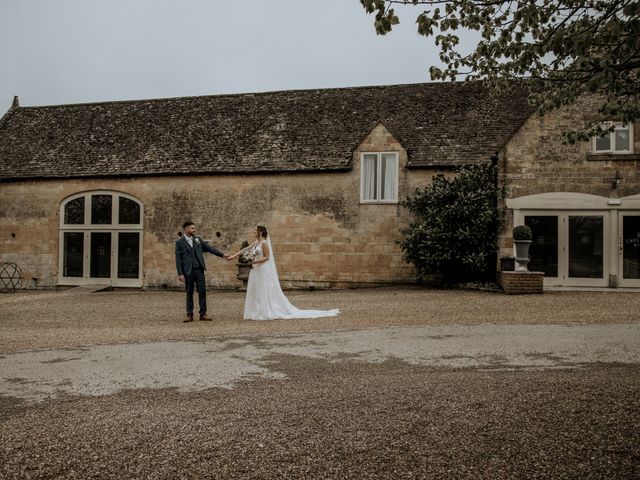 Marianne and Dan&apos;s Wedding in Chipping Campden, Gloucestershire 5