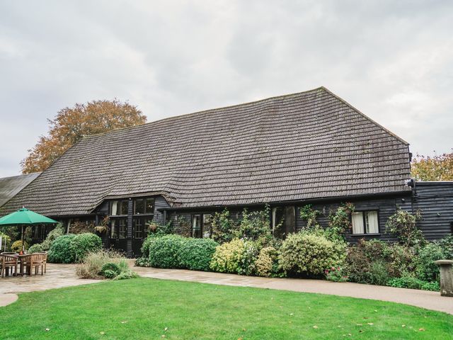 George and Amie's Wedding in Whitchurch, Hampshire 6