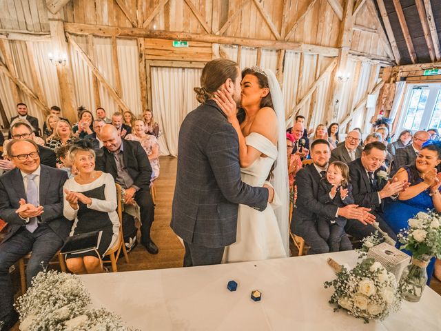 George and Amie's Wedding in Whitchurch, Hampshire 11
