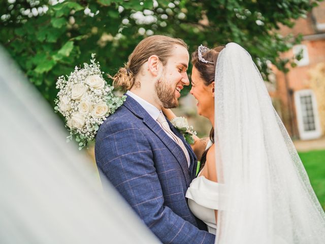 George and Amie's Wedding in Whitchurch, Hampshire 16