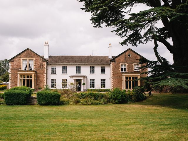 Thomas and Hannah&apos;s Wedding in Ross On Wye, Herefordshire 11