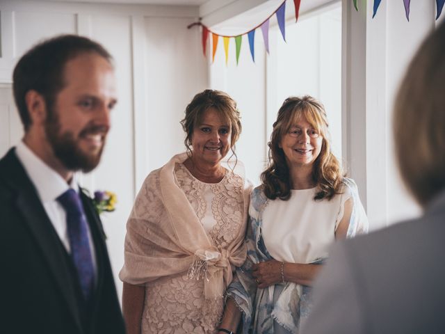 Jess and Matt&apos;s Wedding in Sidmouth, Devon 16