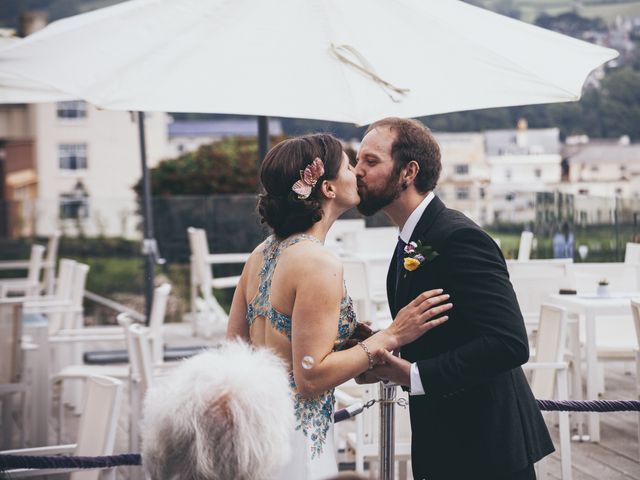 Jess and Matt&apos;s Wedding in Sidmouth, Devon 25