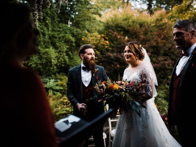 Rob and Louise&apos;s Wedding in Tetbury, Gloucestershire 48