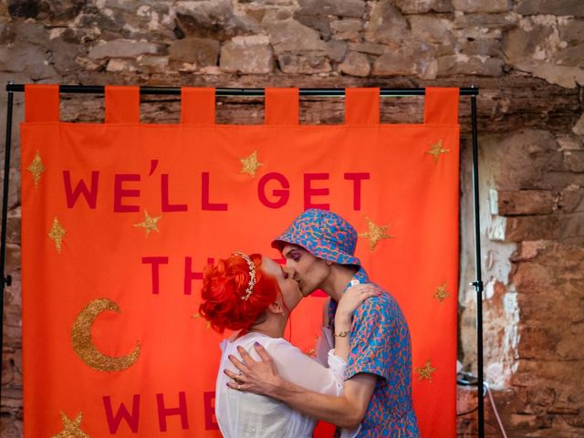 Will and Boo&apos;s Wedding in Braunton, Devon 21