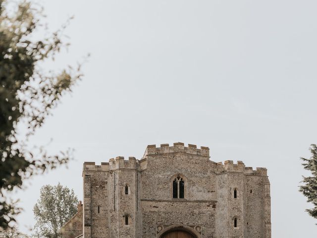 Jak and Emma&apos;s Wedding in King&apos;s Lynn, Norfolk 3