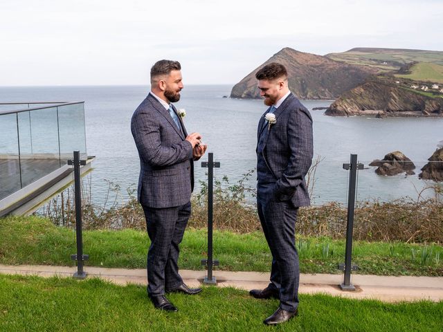 Tom and Ellie&apos;s Wedding in Ilfracombe, Devon 11