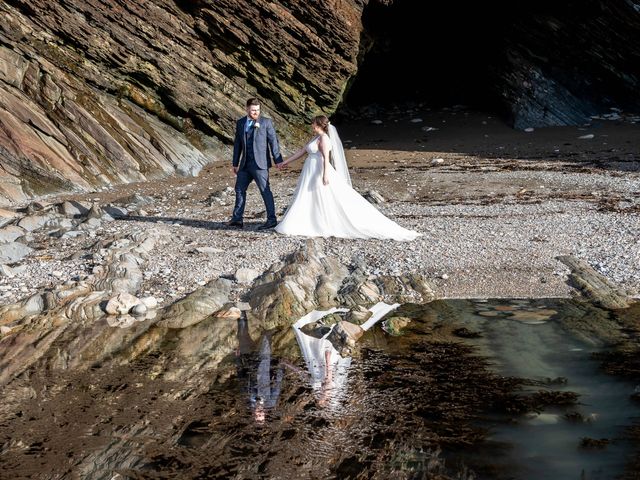 Tom and Ellie&apos;s Wedding in Ilfracombe, Devon 35