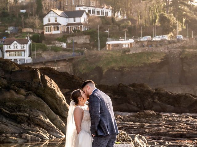 Tom and Ellie&apos;s Wedding in Ilfracombe, Devon 44