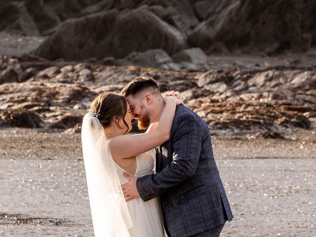 Tom and Ellie&apos;s Wedding in Ilfracombe, Devon 52