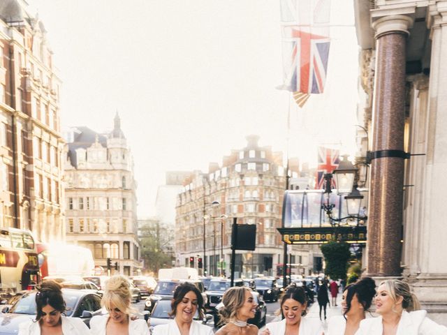 Paul and Sarah's Wedding in City of London, East Central London 14
