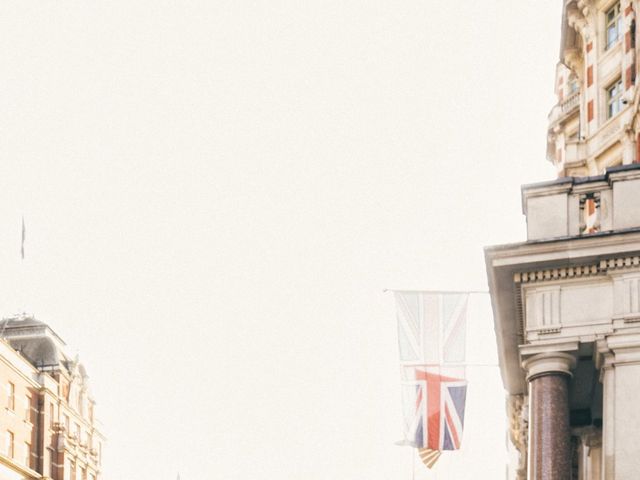 Paul and Sarah's Wedding in City of London, East Central London 15