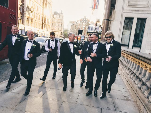 Paul and Sarah's Wedding in City of London, East Central London 16