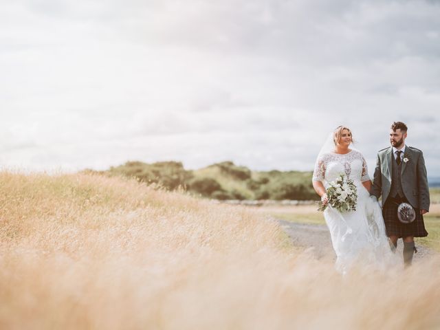 Mark and Claire's Wedding in St Andrews, Fife &amp; Angus 4