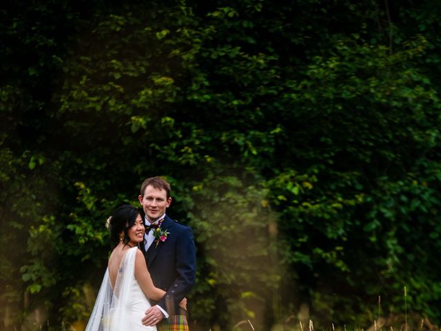 Jamie and Ann&apos;s Wedding in Edinburgh, Lothian &amp; Borders 45