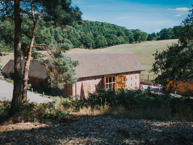 Hannah and Daniel &apos;s Wedding in Bridgenorth, Shropshire 8