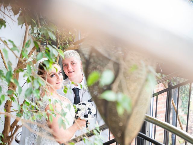 Stacey and Vicky's Wedding in Hull, East Riding of Yorkshire 52