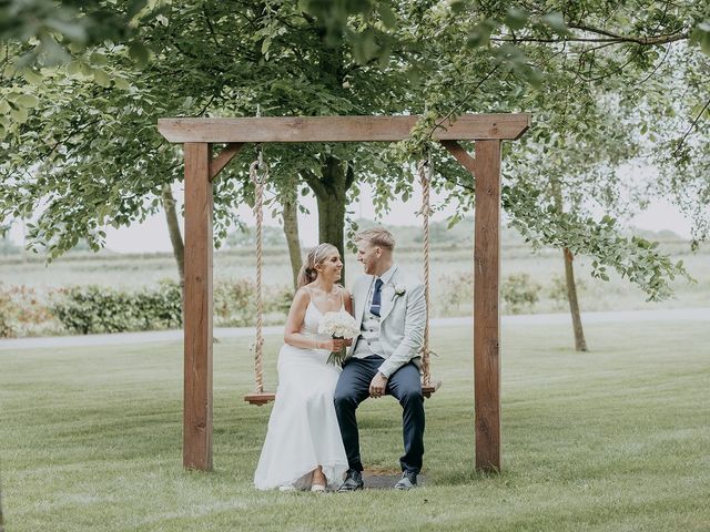 Dominic and Lauren's Wedding in Barnsley, South Yorkshire 1