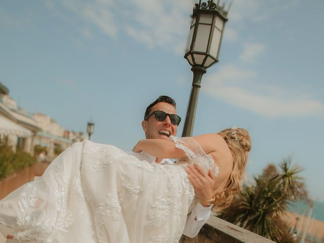 Jamie and Lucy's Wedding in Brighton, East Sussex 3