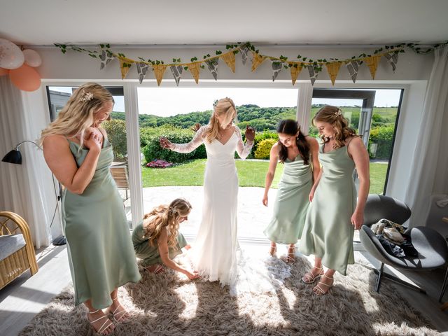Brad and Kirra&apos;s Wedding in Padstow, Cornwall 34