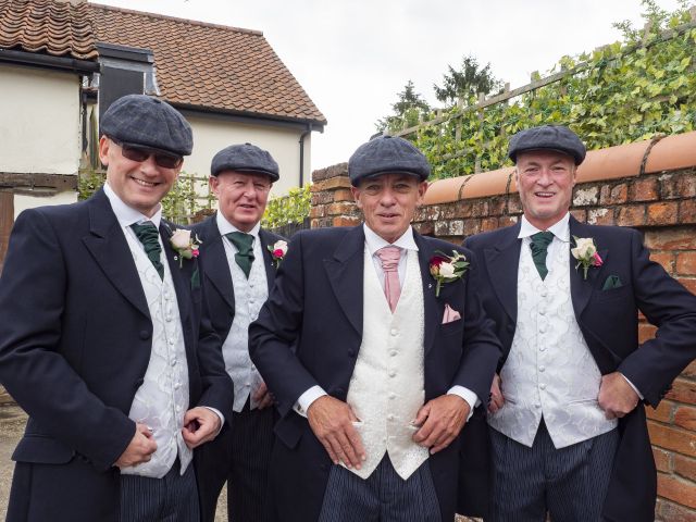 Steve and Tracey&apos;s Wedding in Diss, Norfolk 9