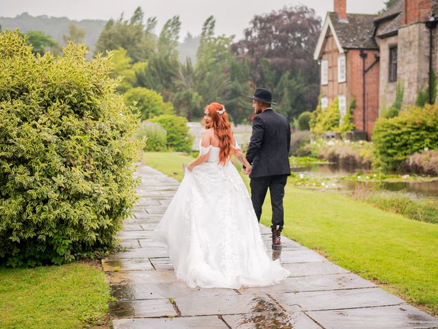 Jennifer and Paul&apos;s Wedding in Hereford, Herefordshire 34