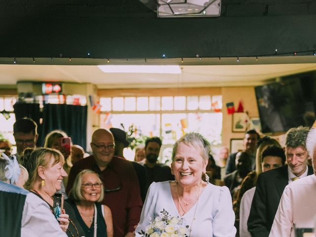 Jason and Janet's Wedding in Hammersmith, West London 5