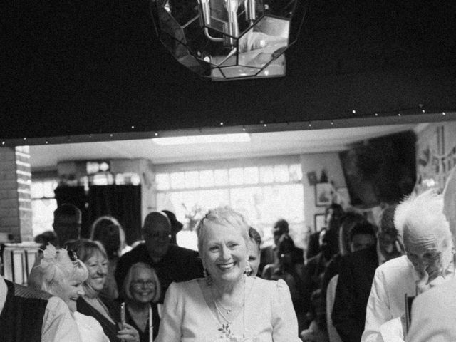 Jason and Janet's Wedding in Hammersmith, West London 6