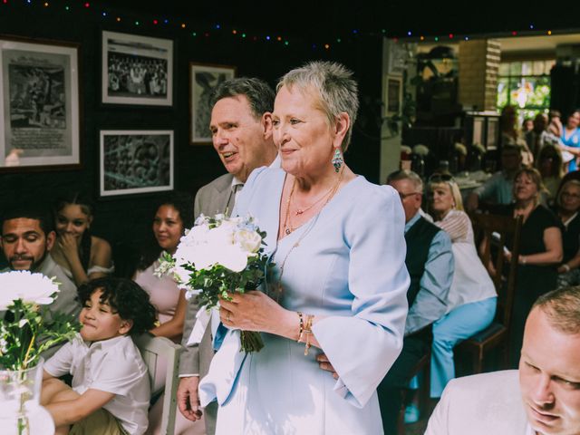 Jason and Janet's Wedding in Hammersmith, West London 7