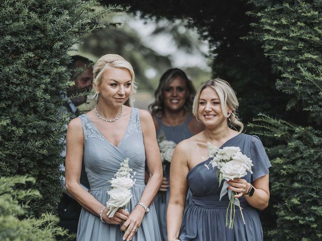 Gareth and Kelly's Wedding in Stratford Upon Avon, Warwickshire 33