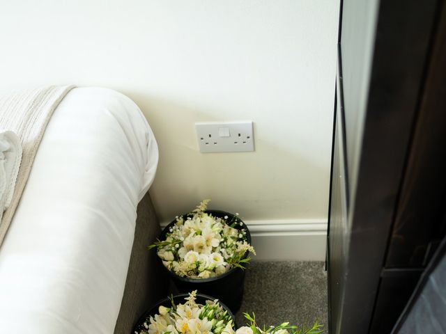 Tom and Elsie&apos;s Wedding in Liskeard, Cornwall 35