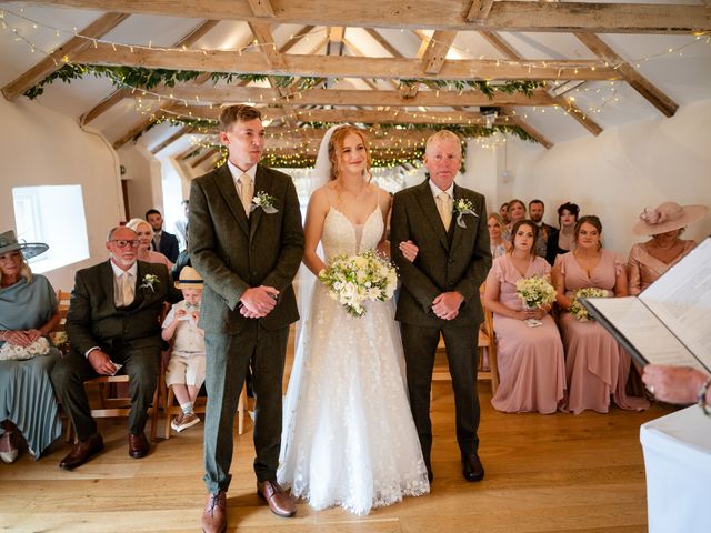 Tom and Elsie&apos;s Wedding in Liskeard, Cornwall 47