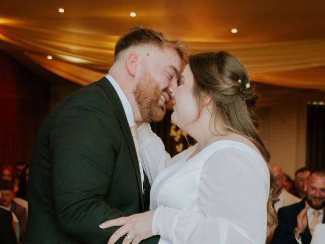 Adam and Elli's Wedding in Kingston Upon Hull, East Riding of Yorkshire 16