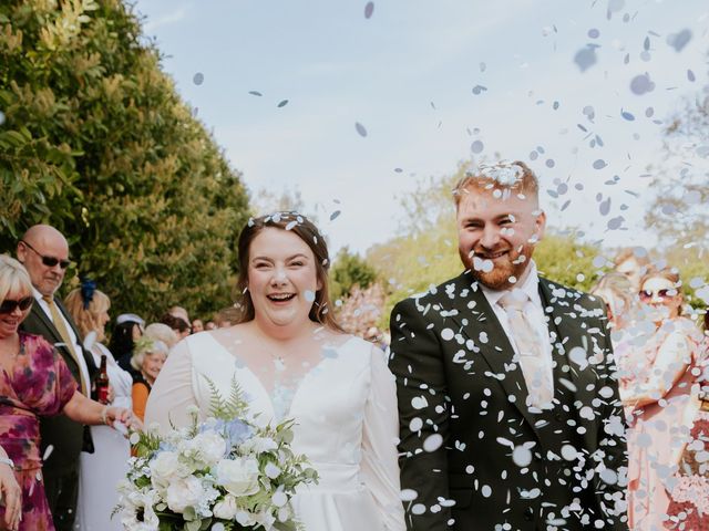 Adam and Elli's Wedding in Kingston Upon Hull, East Riding of Yorkshire 18