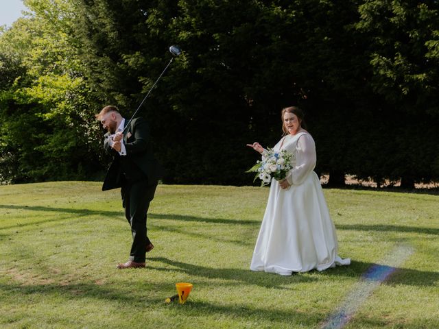 Adam and Elli's Wedding in Kingston Upon Hull, East Riding of Yorkshire 27