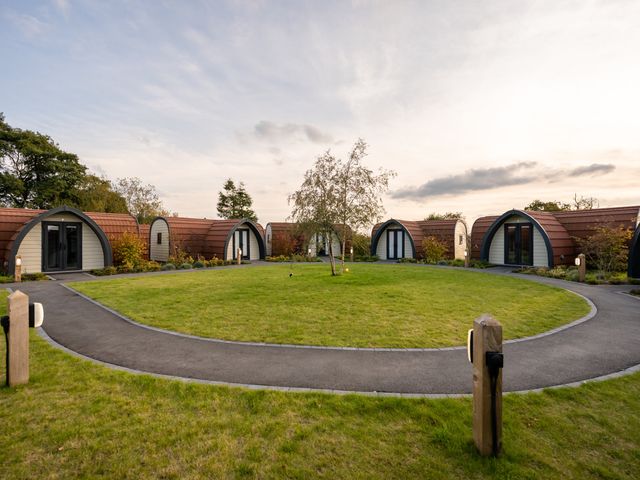 Sarah and Noah's Wedding in Hanbury, Worcestershire 4