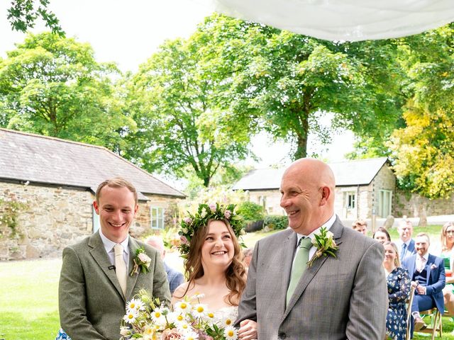Dean and Jessica&apos;s Wedding in Liskeard, Cornwall 5