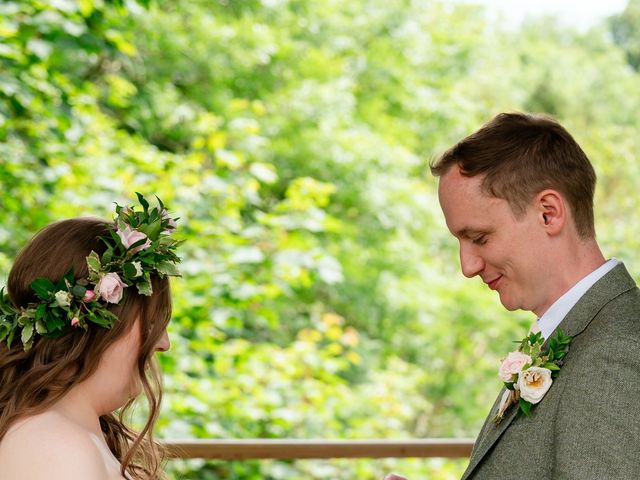 Dean and Jessica&apos;s Wedding in Liskeard, Cornwall 8