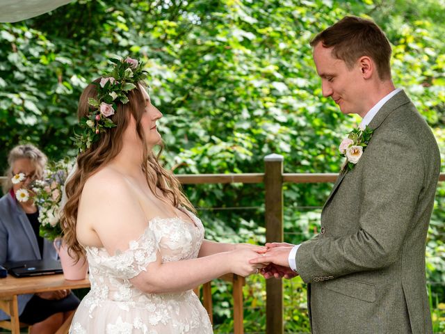 Dean and Jessica&apos;s Wedding in Liskeard, Cornwall 9
