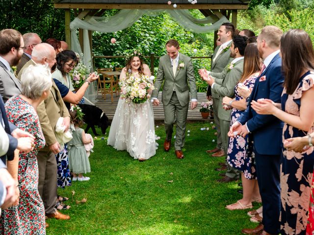 Dean and Jessica&apos;s Wedding in Liskeard, Cornwall 12