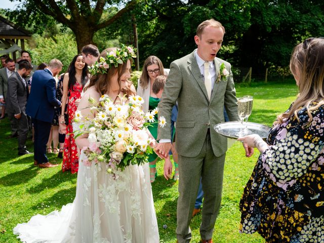 Dean and Jessica&apos;s Wedding in Liskeard, Cornwall 14
