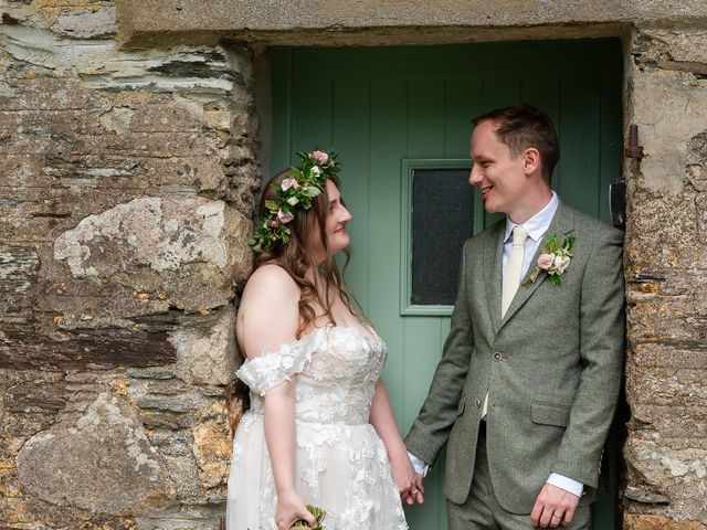 Dean and Jessica&apos;s Wedding in Liskeard, Cornwall 25