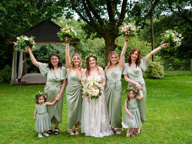 Dean and Jessica&apos;s Wedding in Liskeard, Cornwall 26