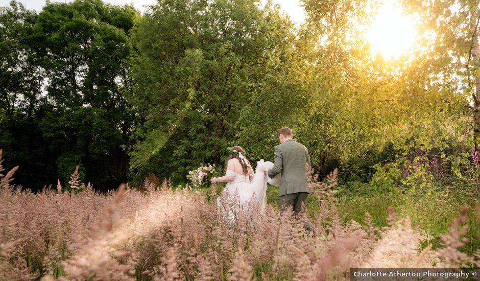 Dean and Jessica's Wedding in Liskeard, Cornwall