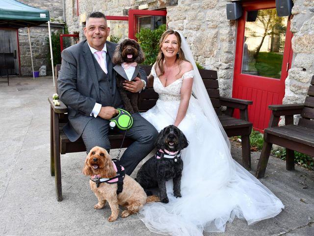 Simon and Caroline&apos;s Wedding in St Austell, Cornwall 2