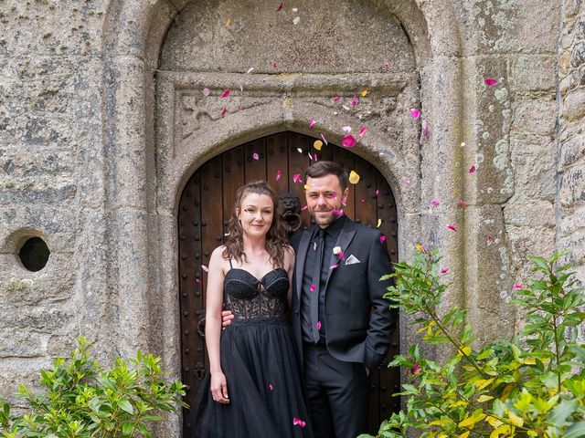 Dave and Rebecca&apos;s Wedding in Penzance, Cornwall 28