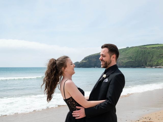 Dave and Rebecca&apos;s Wedding in Penzance, Cornwall 44